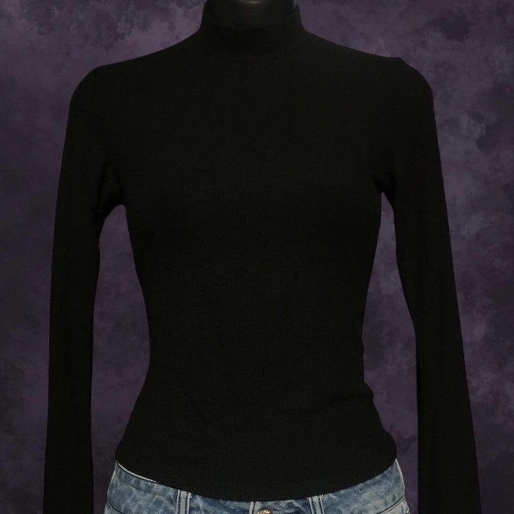 Black Ribbed Mockneck Top